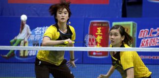 Woon Khe Wei (right) and Vivian Hoo crashed out of Asian Badminton Championships
