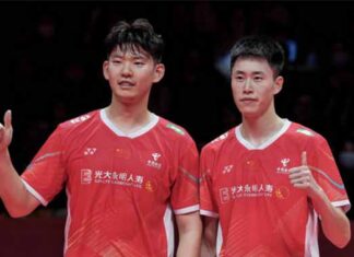 Liu Yuchen (left) is unhappy with the 2024 Malaysia Open draw. (photo: Shi Tang/Getty Images)